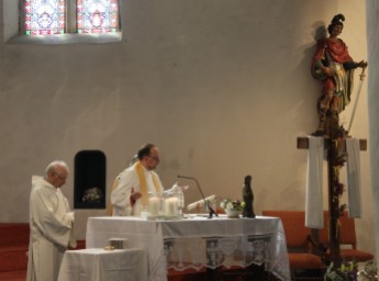 2023-04-09 - Messe de Pâques Theux - 50 ans ordination MV (28)